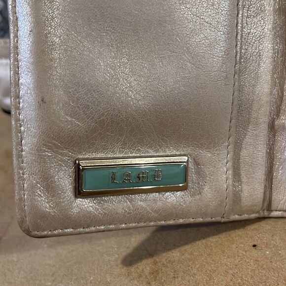 LAMB by Gwen Stefani Pearl Leather Bowling Bag and Matching Wallet - Picture 8 of 16